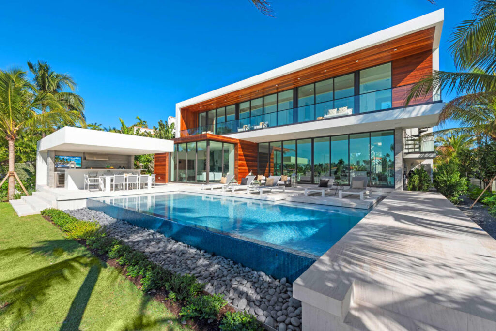 A Newly Constructed Home in Miami Beach Sells for $21 Million - Mansion Global